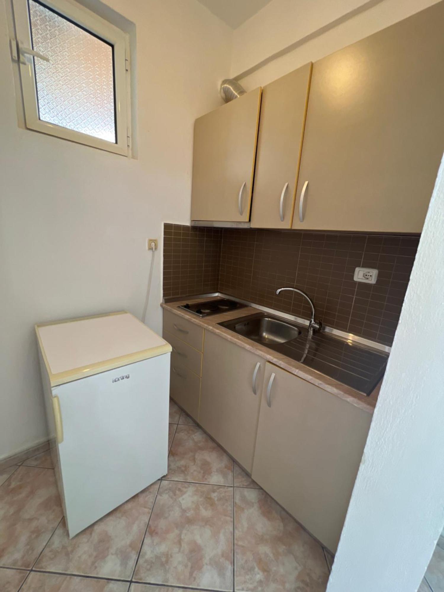 Dhoma Plazhi Husi Alloggio in famiglia
