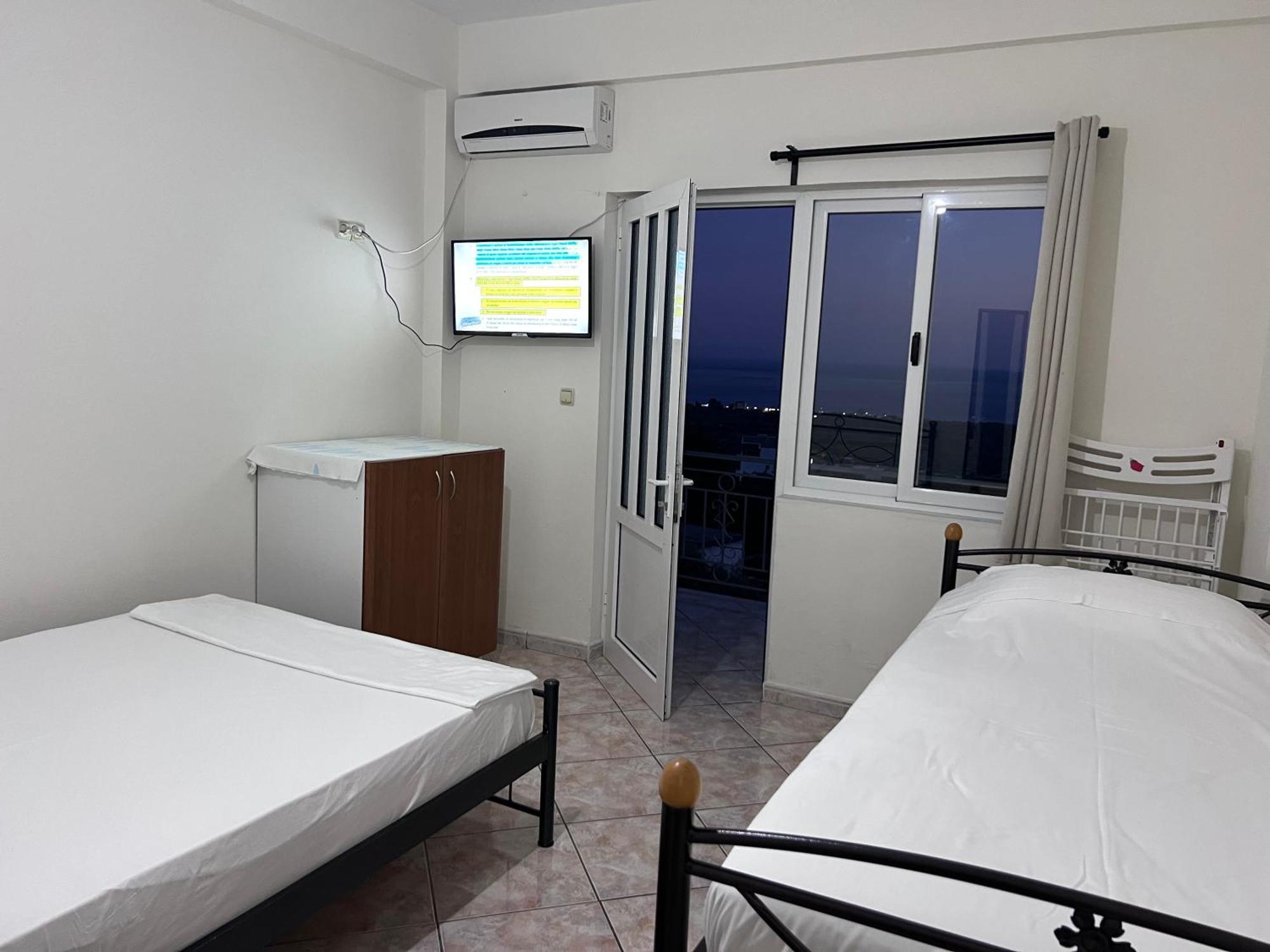Dhoma Plazhi Husi Privat overnatting Borsh